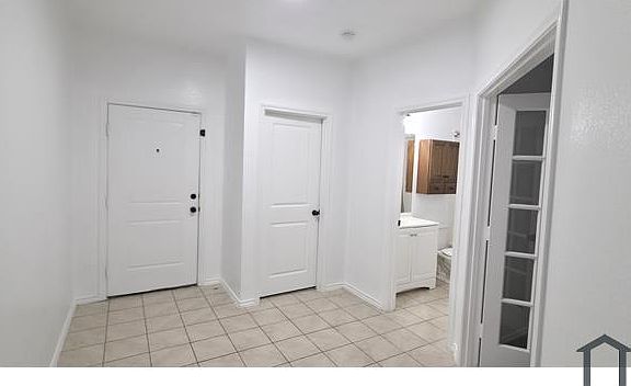 2nd image of 2085 Leona St
