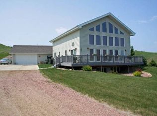 105 Elm St, Oacoma, SD 57365