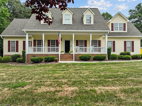 2nd image of 3207 Annry Dr