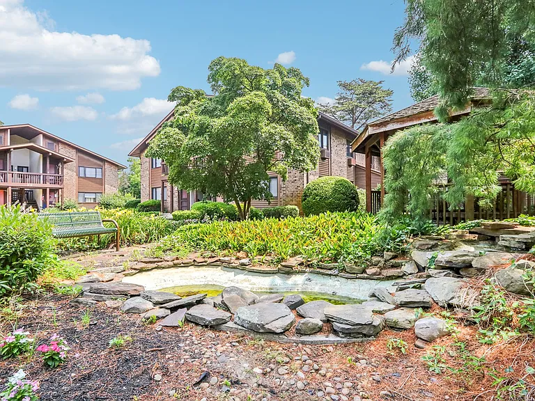 Acacia Lumberton Manor - 62+ Community — Photo 11