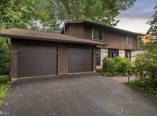 19113 Heritage Hills Dr, Brookeville, MD 20833