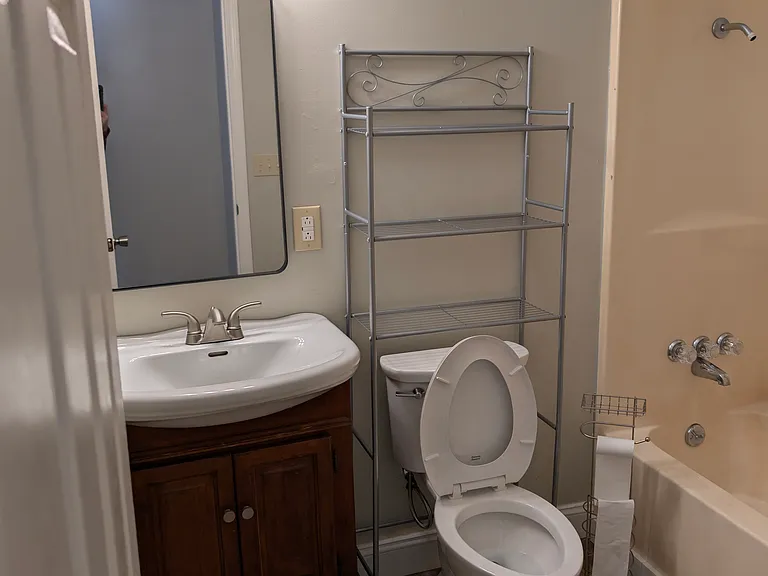212 Broad St #5 — Photo 15