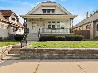 3270 S 10th St, Milwaukee, WI 53215