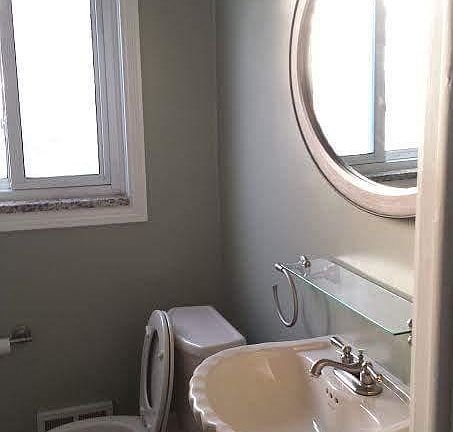 3rd image of 32318 Wisconsin St