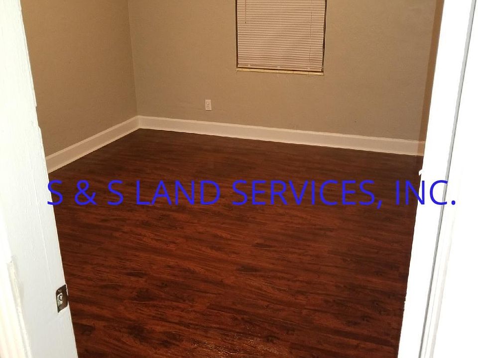 2nd image of 951 Newton Ave S