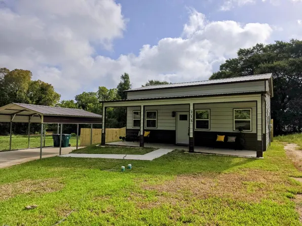 213 Victory St, Palestine, TX 75803