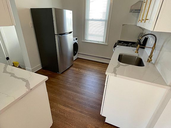 4th image of 358 Columbus Ave #2A