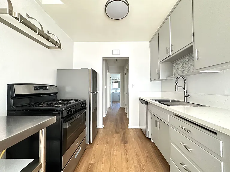 4307 Cedros Ave #4311-1 — Photo 1