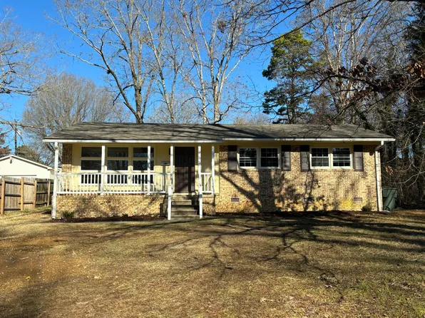 912 Sycamore Rd, Graham, NC 27253