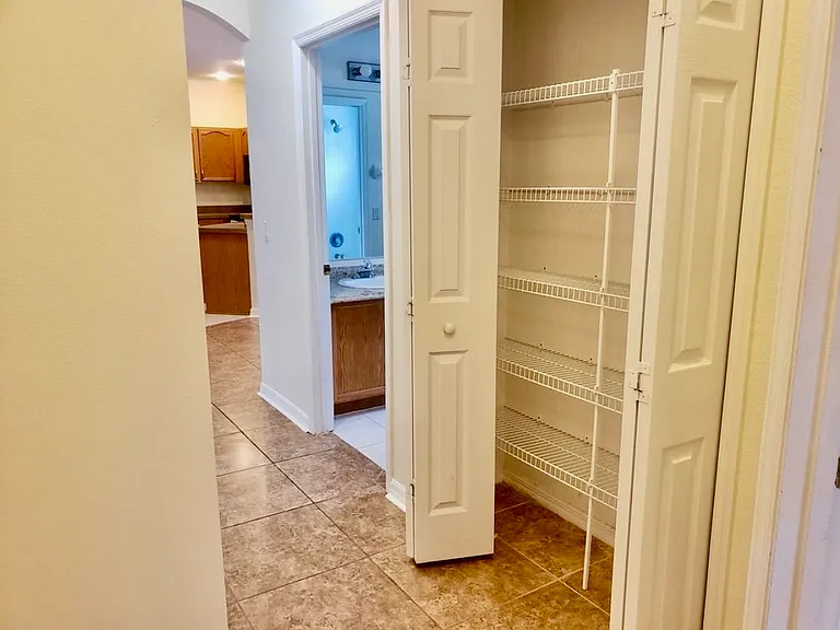 2483 Huron Cir — Photo 16