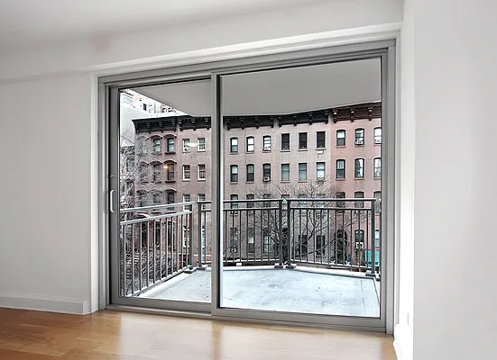 Sold by Manhattan Skyline | media 14