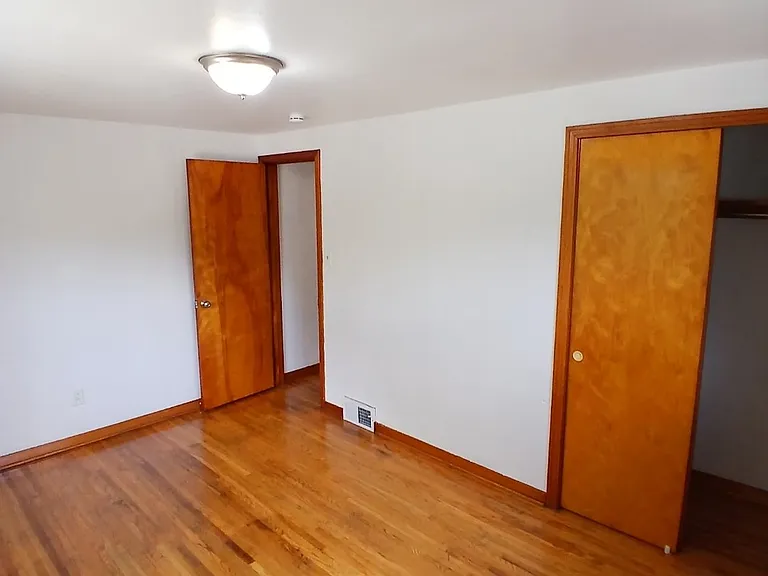 3422 Steele St — Photo 11