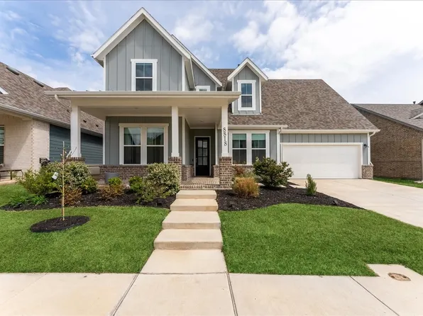 8818 Edna Pl, Rowlett, TX 75089