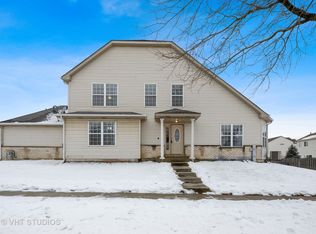 1080 Viewpoint Dr, Lake In The Hills, IL 60156