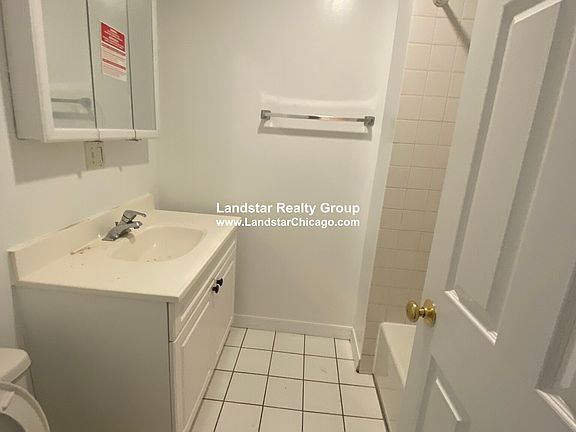 5th image of 4608 W Hermitage Ave #1W
