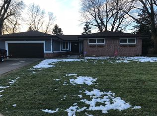 11825 Hickory Rd, Omaha, NE 68144