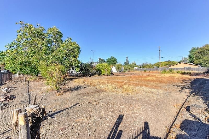 1st image of 6233 Hermosa St