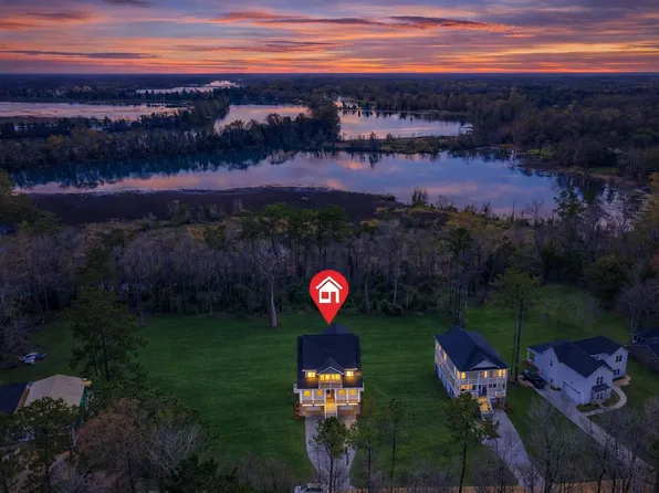 1306 McCrae Dr, Moncks Corner, SC 29461