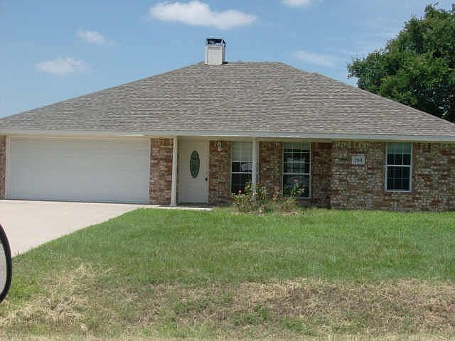 1st image of 200 Deer Creek Dr