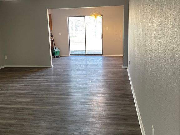 3rd image of 419 & 421 McGrede Dr