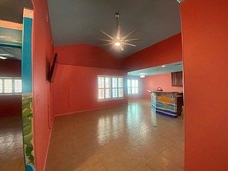 4th image of 134 Treasure St
