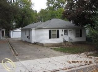 620 Quarter St, Rochester, MI 48307
