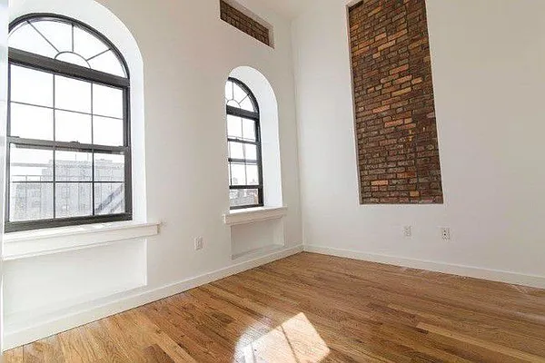 Rented by TheRealEstateCompany.com LLC | media 52