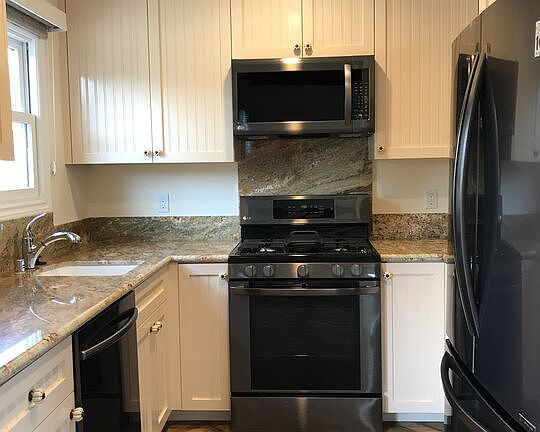 5th image of 6621 N Nagle Ave