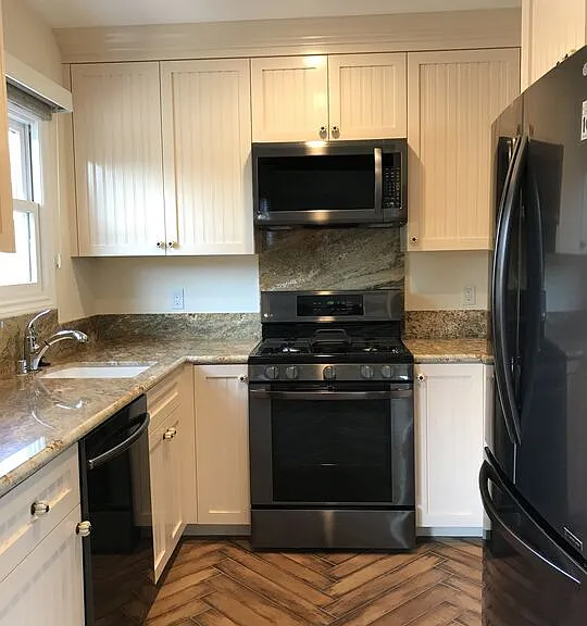 6621 N Nagle Ave — Photo 5