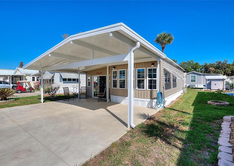 1st image of 135 Citrus Ridge Dr