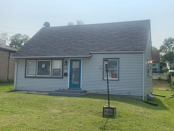 3rd image of 5941 Evergreen Blvd