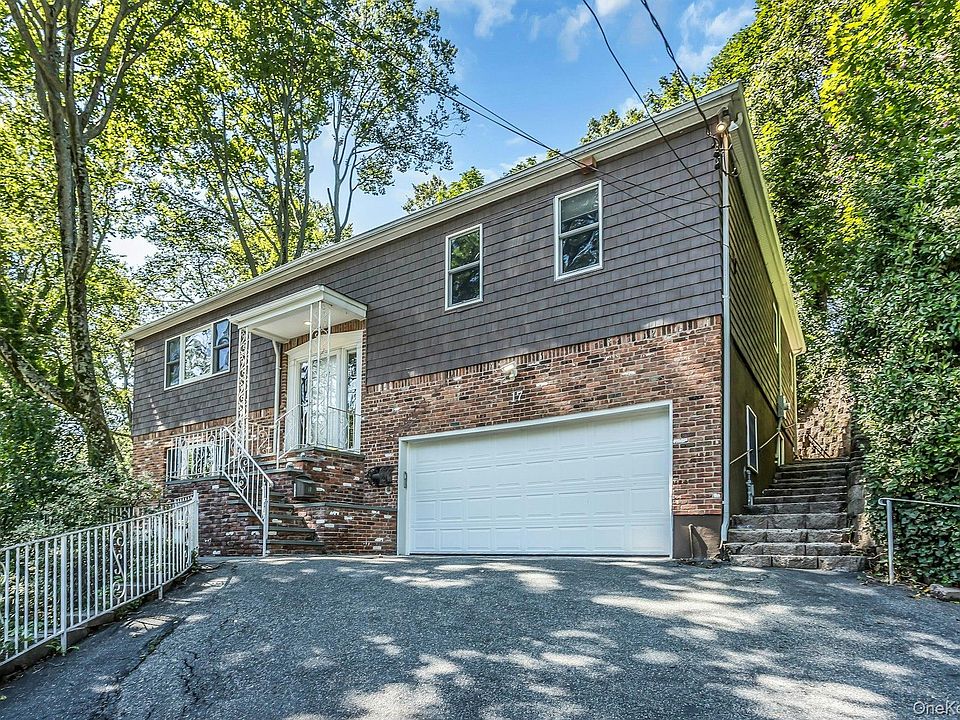 1st image of 17 Willow Drive