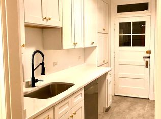 1925 W School St #3, Chicago, IL 60657