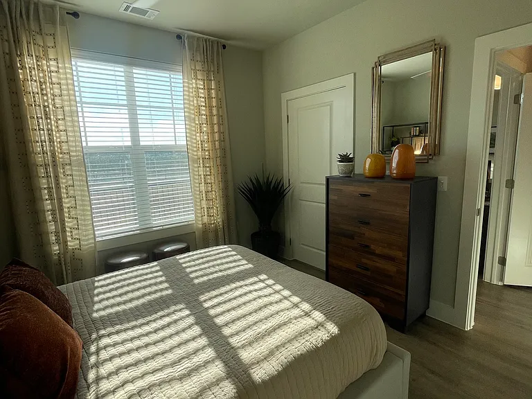 Rollingwood Dr — Photo 11