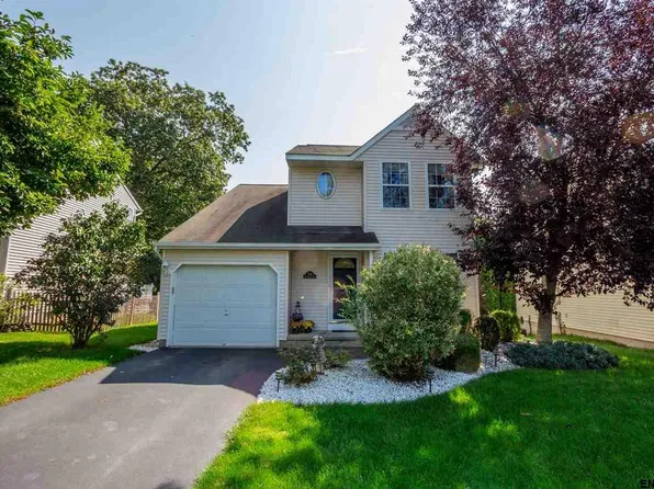 25 A Mapleridge Ave, Halfmoon, NY 12065