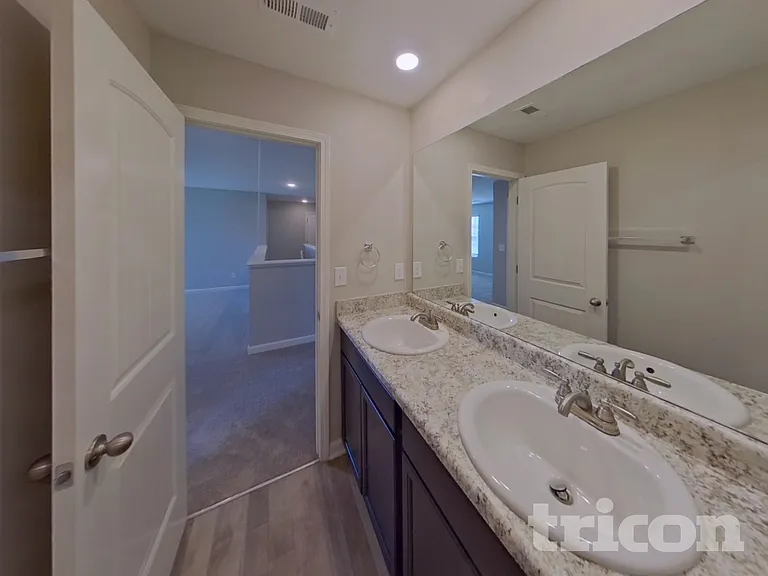 1405 Veranda Ln — Photo 14