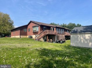 389 Mooredale Rd, Carlisle, PA 17015