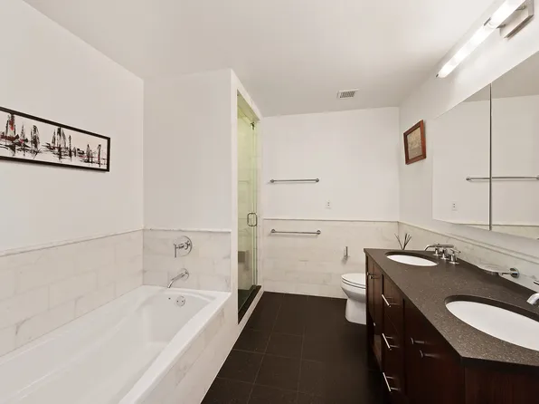 454 West 54th Street image 6 of 17