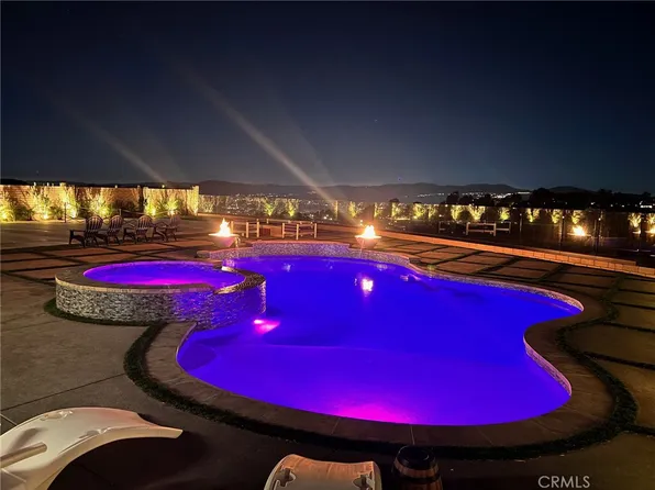 7370 E Nightingale Cir, Anaheim, CA 92808