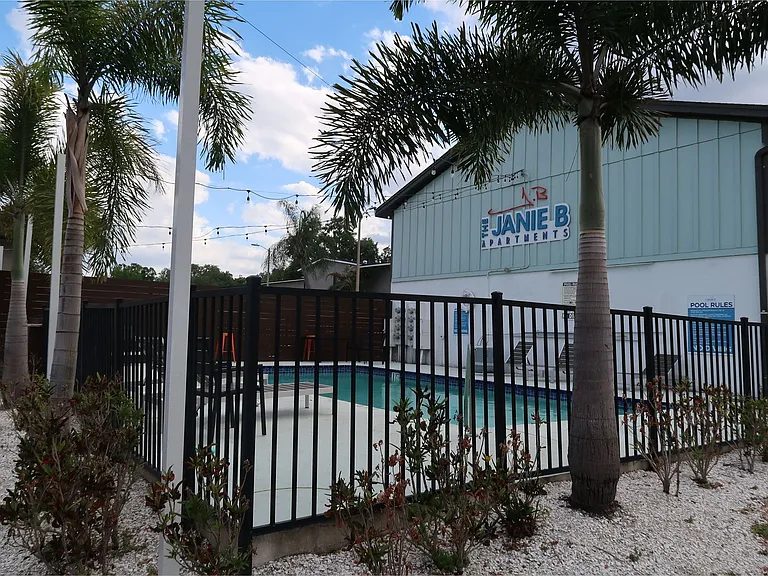 Janie B Apartments — Photo 28