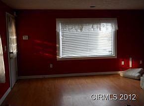 4th image of 11171 S Strawtown Pike