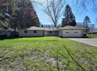 7520 Johnnycake Ridge Rd, Mentor, OH 44060