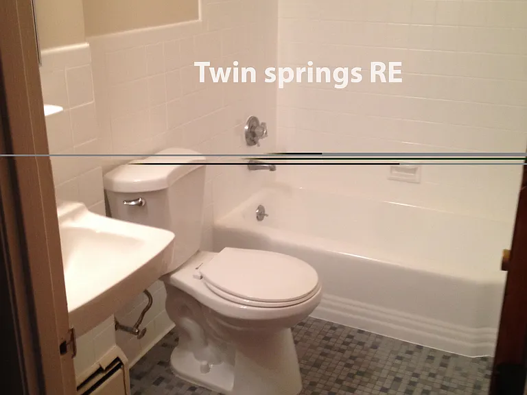 252 Spring St #7 — Photo 2