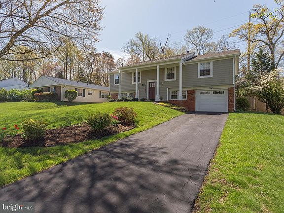 2nd image of 12903 Melville Ln