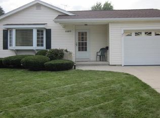 1320 N 8th St, Manitowoc, WI 54220