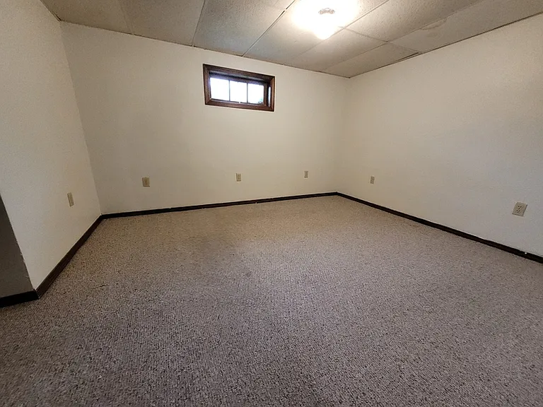 1858 Deckner Ave — Photo 6