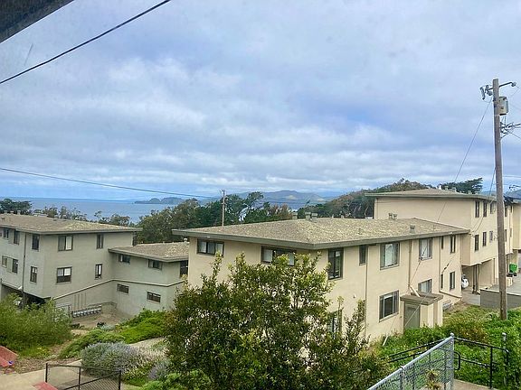 2nd image of 1511 Pershing Dr APT H