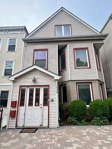 1530 W Diversey Pkwy #1 Photo 1