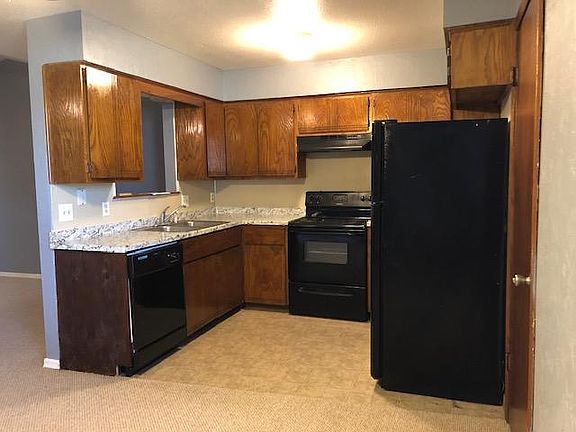 3rd image of 2328 Twisted Oaks Dr