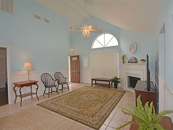 4th image of 18307 Westlock St